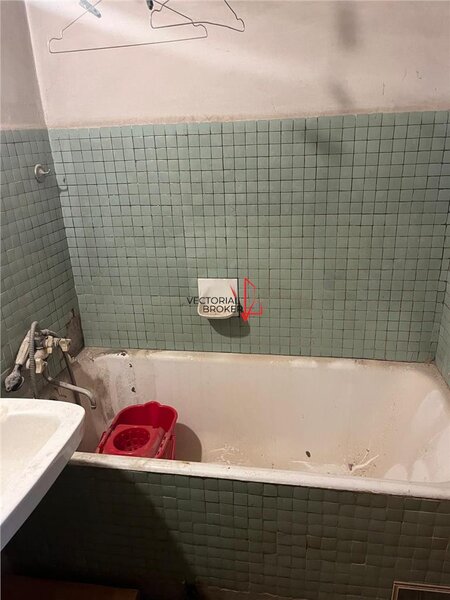 Titan, Piata Minis, garsoniera bloc mixt, 10 minute metrou.