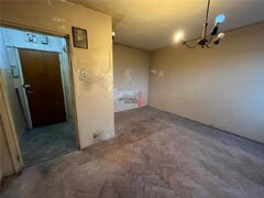 Titan, Piata Minis, garsoniera bloc mixt, 10 minute metrou